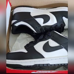 Nike Dunk Low "Black/White" Preschool Kids' Shoe